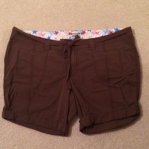 NWOT Arizona Jean Company Junior Plus Burmudas